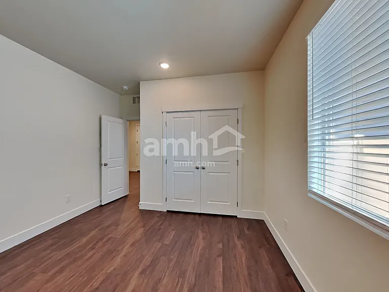 1416 N Garnet Creek Ave — Photo 21