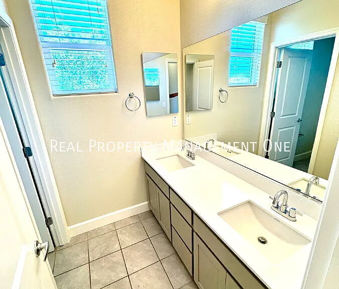 407 Ghiggeri Dr — Photo 23