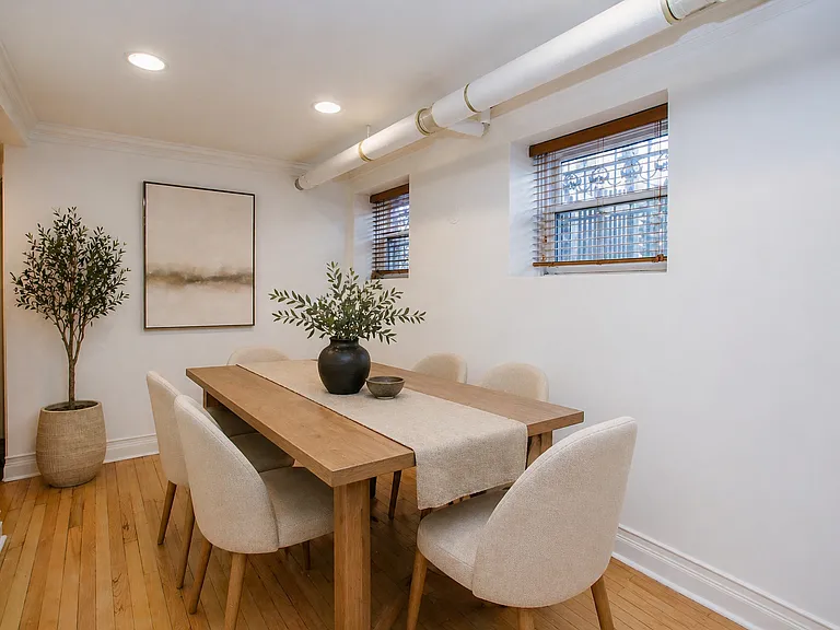 622 W Briar Pl #G — Photo 11