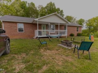 21426 Darlington Dr, Bristol, VA 24202