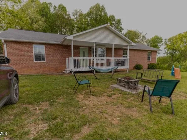 21426 Darlington Dr, Bristol, VA 24202