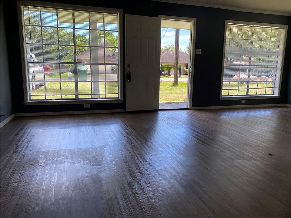 1st image of 4421 Maggie St
