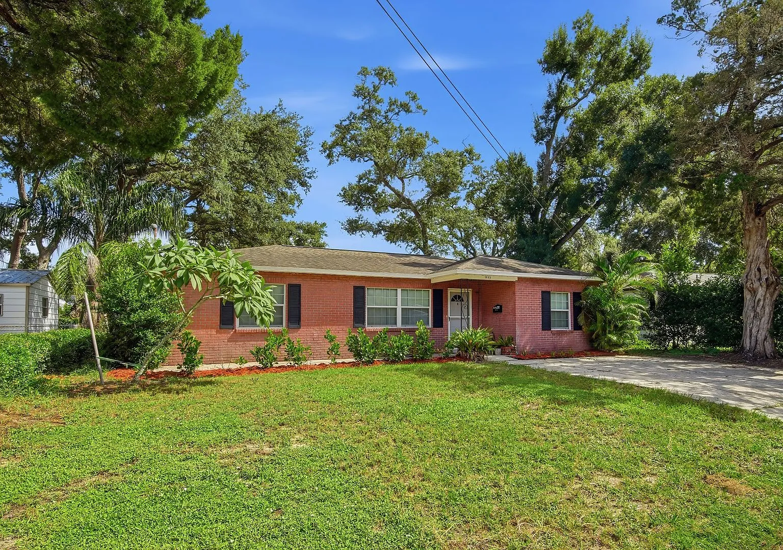 Beautifully Renovated 3-Bedroom, 2-Bath Tampa Home in Forest Hills — Photo 2