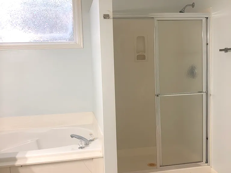 1680 Oakbrooke Ct — Photo 13
