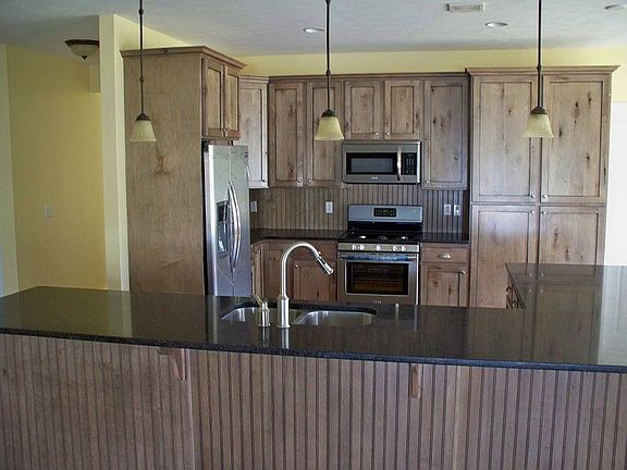 4th image of 11551 S Bluerock Ave