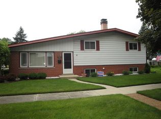 11820 S Rosemary Ln, Alsip, IL 60803