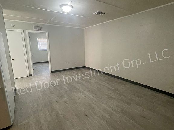 3rd image of 804-822 Douglas St #812