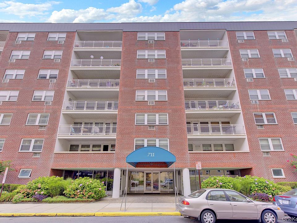 1st image of 711 Shore Road #1N