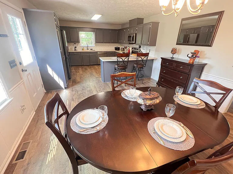 3714 Cozy Ct — Photo 8