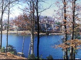 11012 Thrush Ridge Rd, Reston, VA 20191