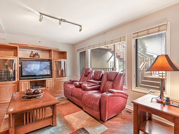 2nd image of 431 S Harvey Ave APT C