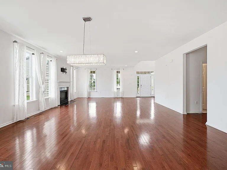 24267 Purple Finch Dr — Photo 18