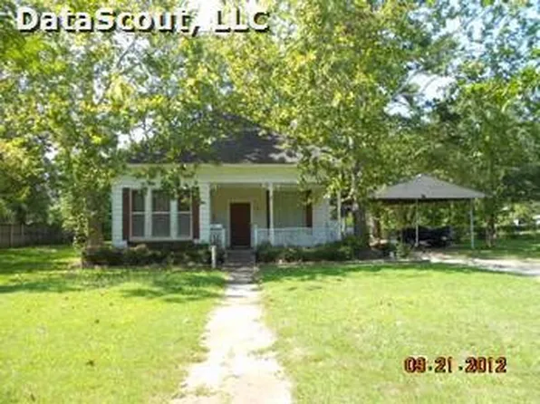 708 Hickory St, Crossett, AR 71635