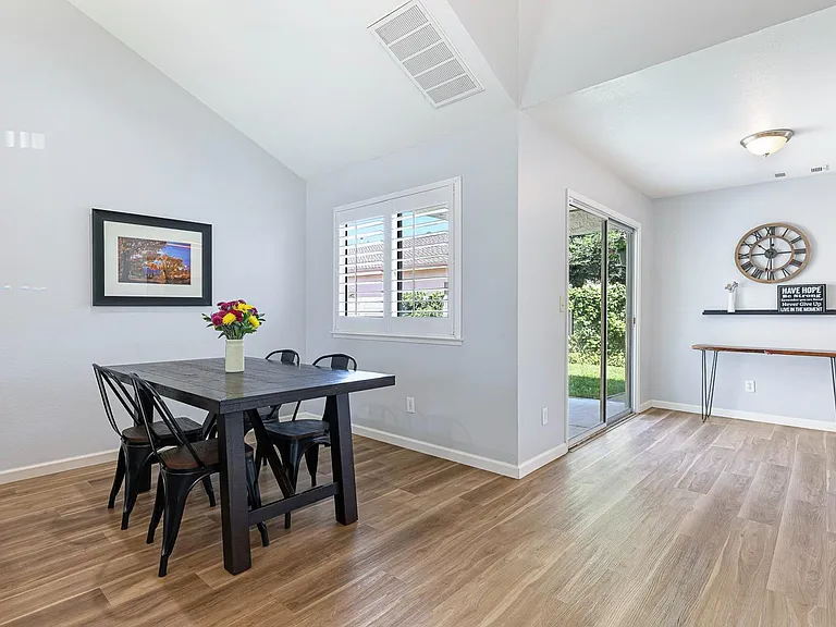 8735 N Cedar Ave #109 — Photo 9