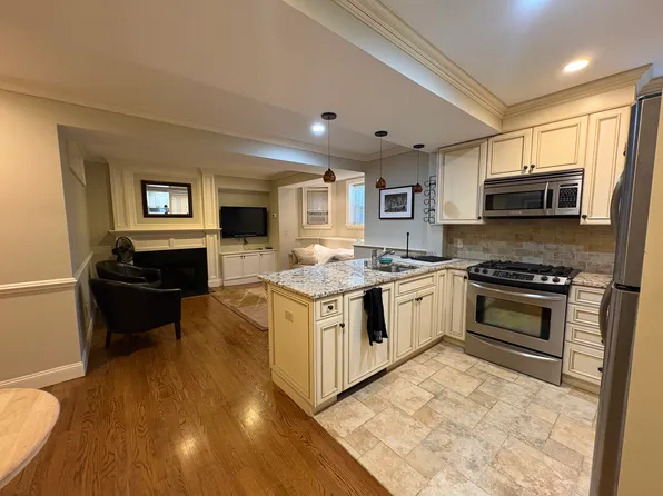 346 Beacon St APT 2, Boston, MA 02116