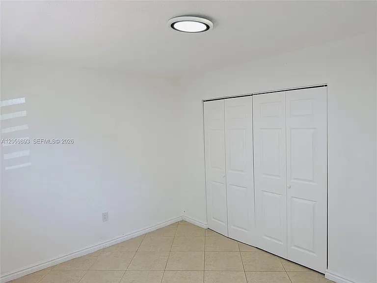 1100 W 35th St #8 — Photo 18