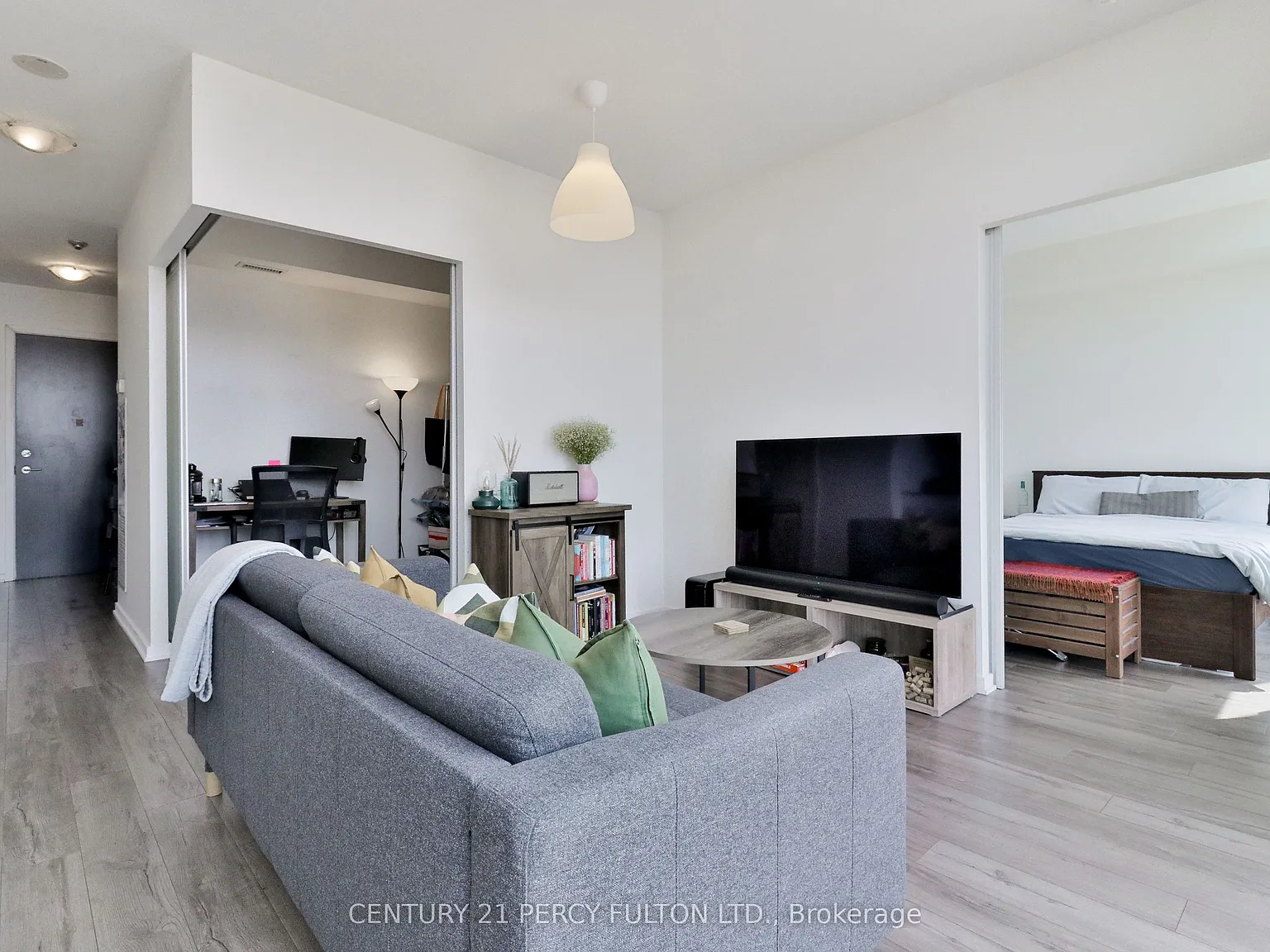 2 bed, $2,550 — Photo 1