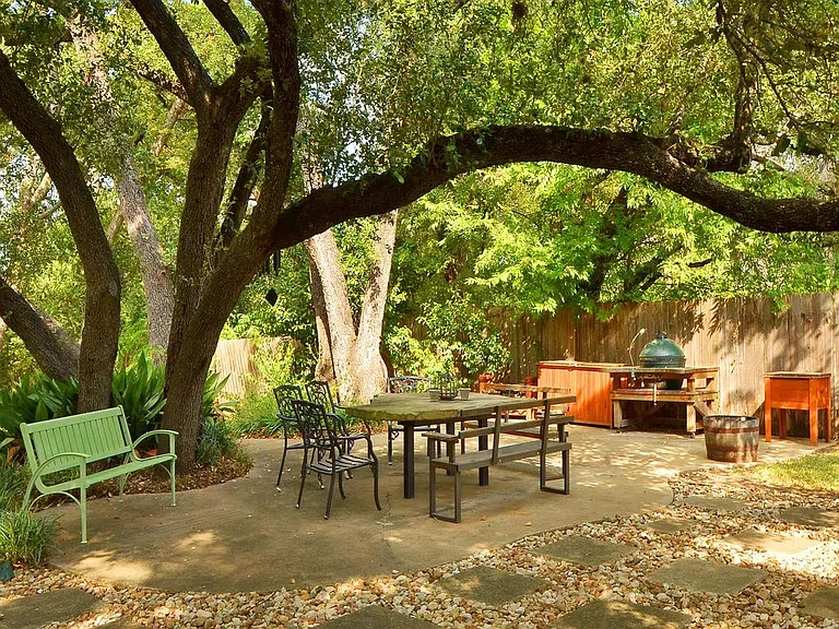 5018 Shoal Creek Blvd — Photo 27
