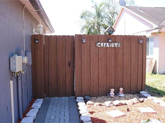 5th image of 10402 Autumnwood Dr