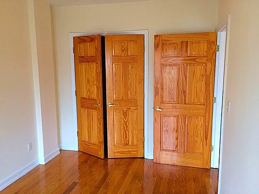 Rented by Urban Realty NYC | media 13