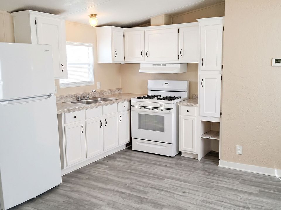 2nd image of 132 Cory Dr