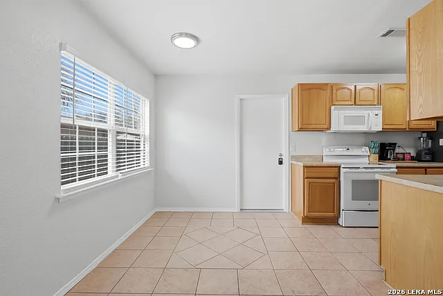 5806 Valley Point — Photo 9