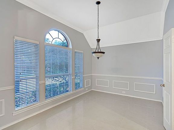 5th image of 1438 Rogers Ct