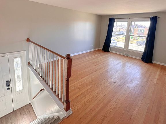 5th image of 12741 S Manistee Ave