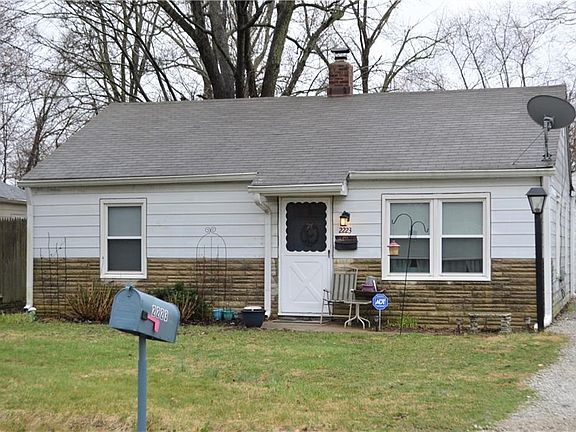Nice Perry Township home. Most mechanicals updated in last 10 yrs & interior more recently. Driveway  is long and can park 4 cars deep.