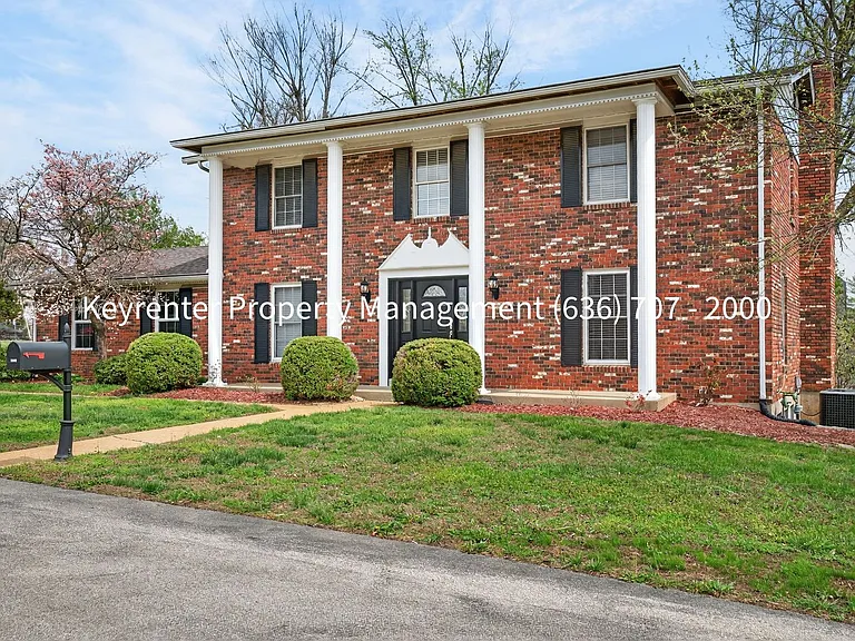 15362 Olive Blvd — Photo 4