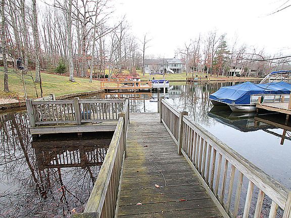 2nd image of 45 Hickory Cove Ln