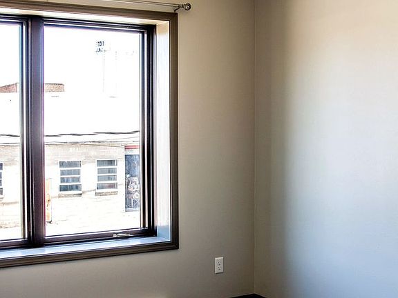 2nd image of 209 N Maple St
