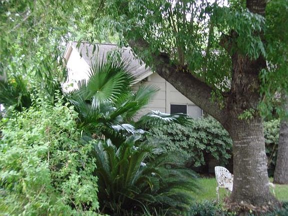 2nd image of 417 Forest Hills Dr