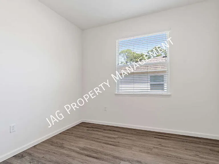 2613 Hagoplan Ave SW — Photo 21