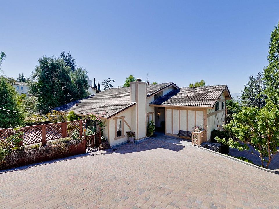 1st image of 11060 Enchanto Vista Dr