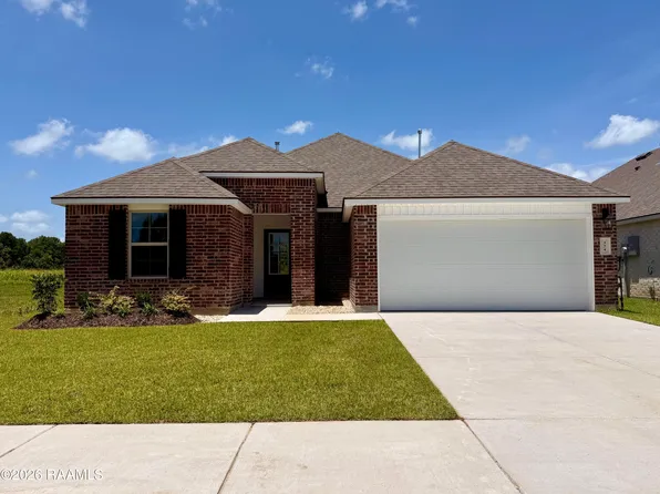 374 Crowne Parc Dr, Opelousas, LA 70570