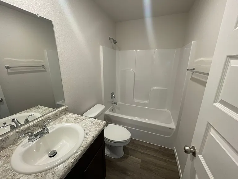 3070 Vail Ave — Photo 12