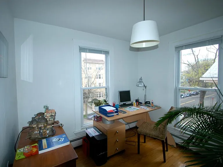 537 Orange St #3 — Photo 5