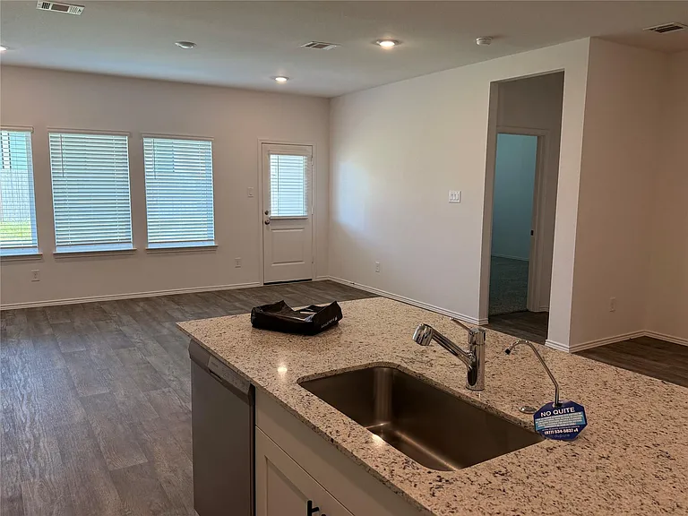 31226 Bentley Pines Dr — Photo 3