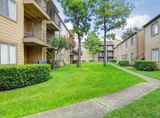 Wood Trail Apartments, Bryan, TX 77803