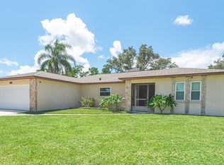1504 Autumn Woods Dr, Melbourne, FL 32935