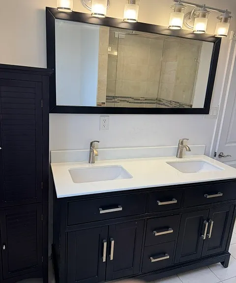 His/Hers Bathroom sinks