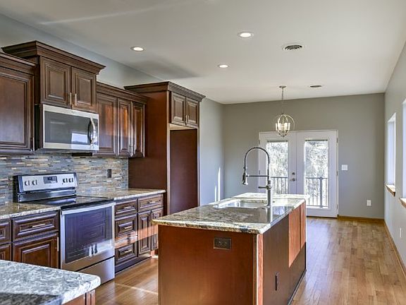 3rd image of 20888 Ellington Ave