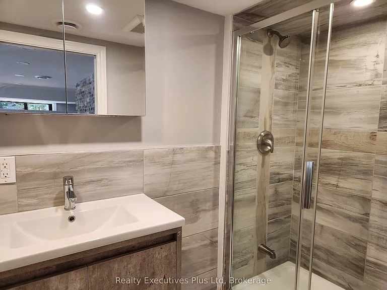 2 Zelia Ct — Photo 15
