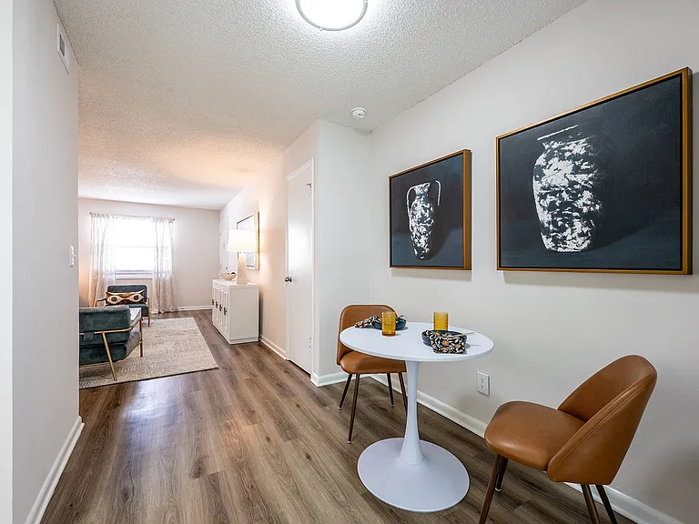 The Artisan Apartments — Photo 6