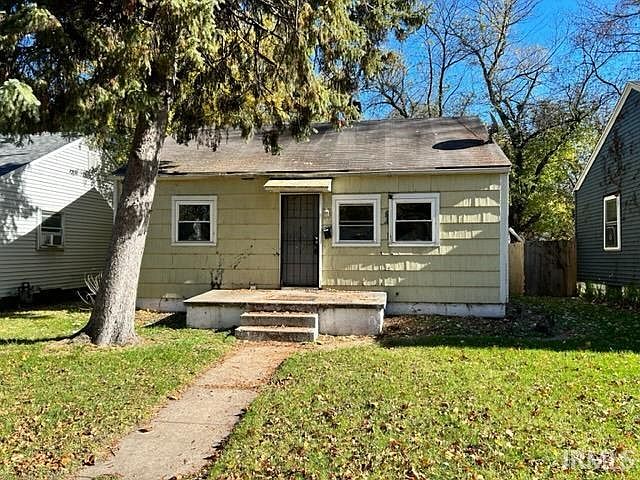 1st image of 722 N Elmer St