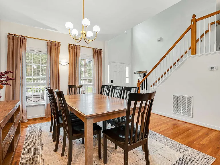 607 Green Garden Cir — Photo 17