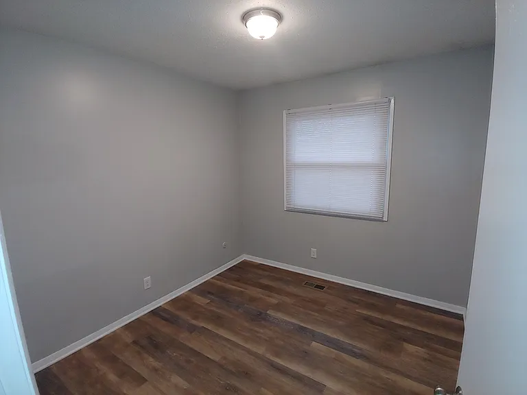 4080 Boston Dr — Photo 12