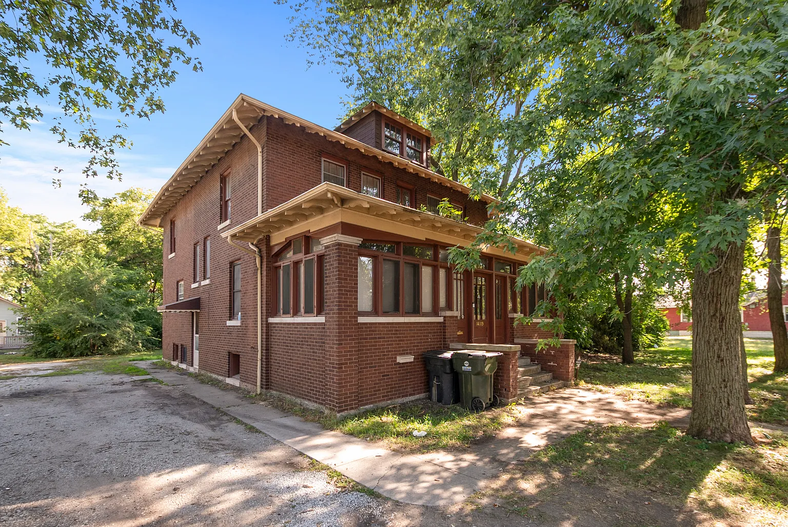 14119 Lincoln Ave photo 1