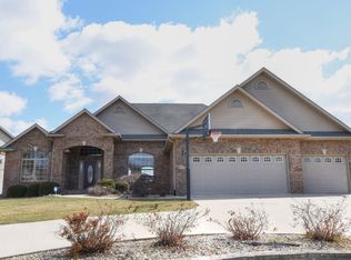 2804 Muirfield Rd, Springfield, IL 62711